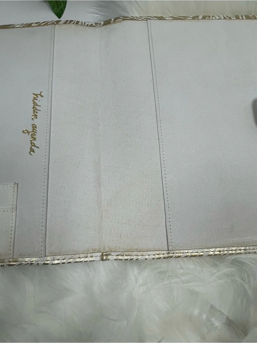 Lilly Pulitzer Gold and White Floral Faux Leather Agenda Folio Cover (no planner